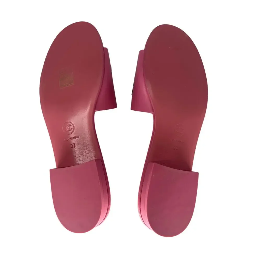 Chanel Calfskin Patent Calfskin Logo Slide Mules Pink Women's Size 37 NWOB